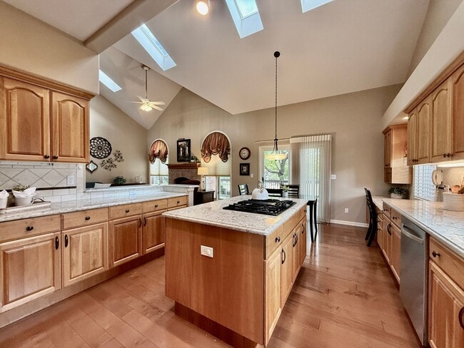 3805 Brushland Ct