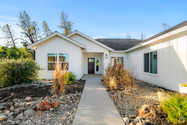 Building Photo - 9199 Laurel Glen Dr Rental