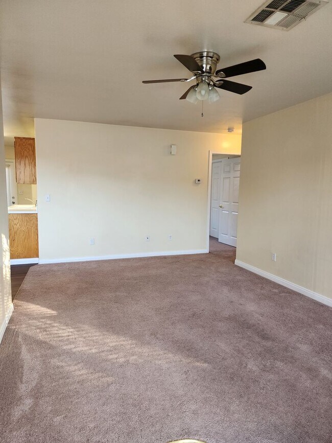 Photo - 722 Spring Meadow Ct Unit 1