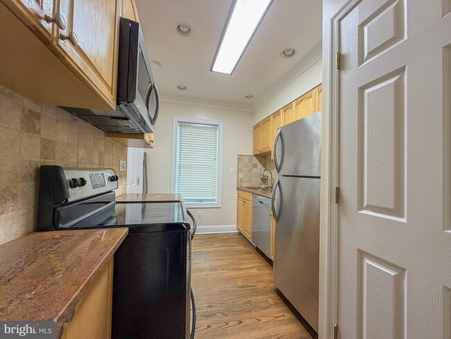 Photo - 318 11th St SE