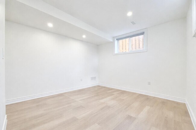 Photo - 34 Church St