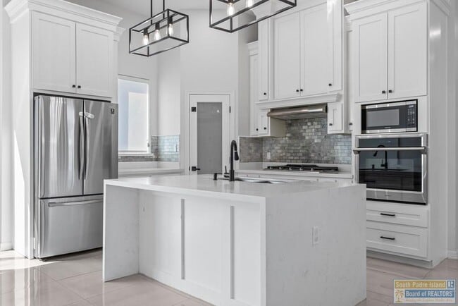 Photo - 7401 Hana Dr