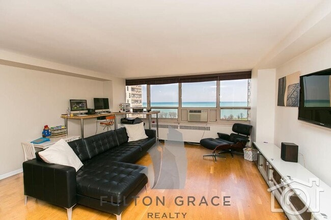 Photo - 3950 N Lake Shore Dr