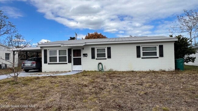 Building Photo - 304 Crown Blvd