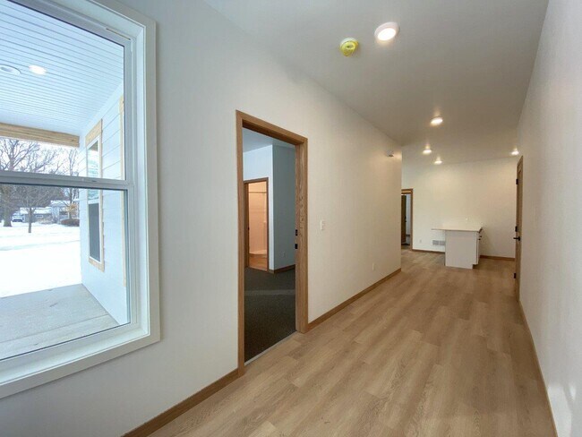 Egan Avenue Residence