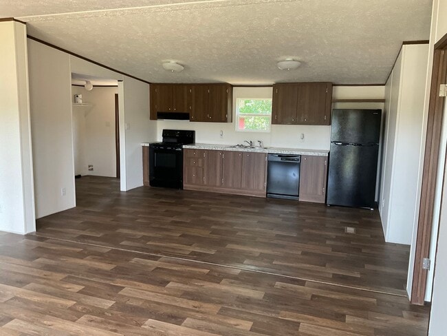 Photo - Cute Doublewide Home For Rent In West Lincoln County