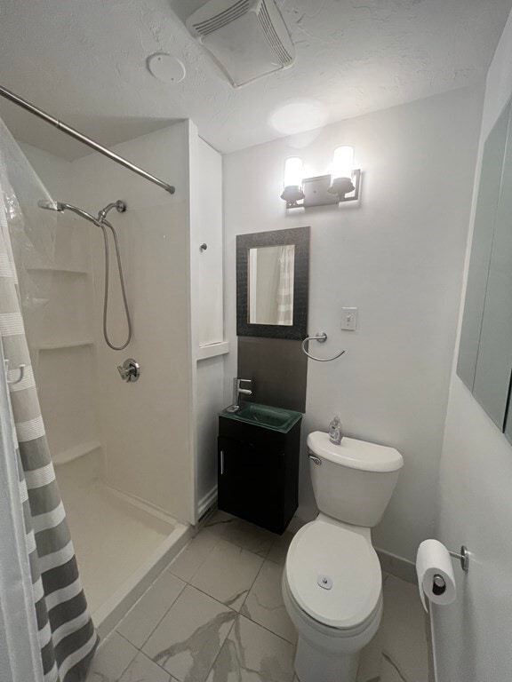 Photo - 124 Parsons St