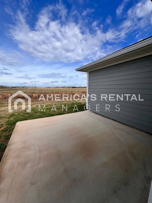 Photo - 21521 Tawny Lp