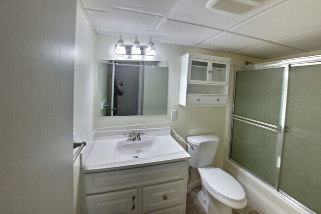 Photo - 1244 Beacon St Unidad 7A