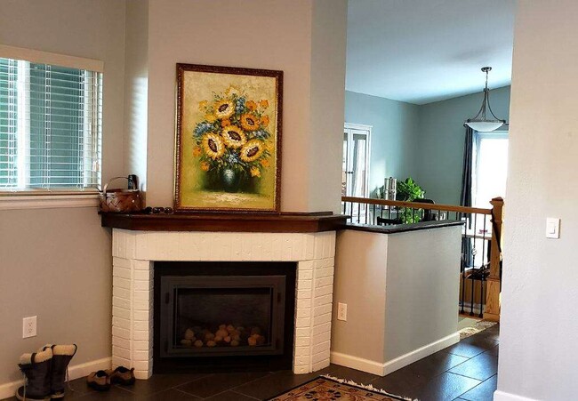 Photo - 373 S Dover Ave