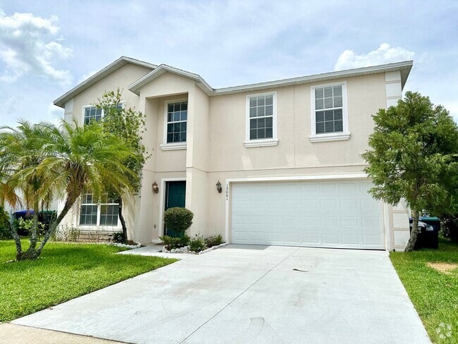 Building Photo - Resort-Style living in the heart of East O... Rental