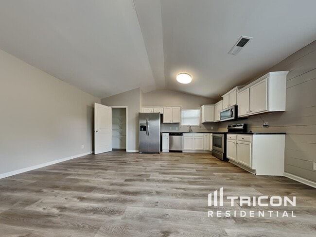 Photo - 316 Meadow Vista Ln
