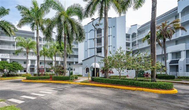 Photo - 10700 NW 66th St