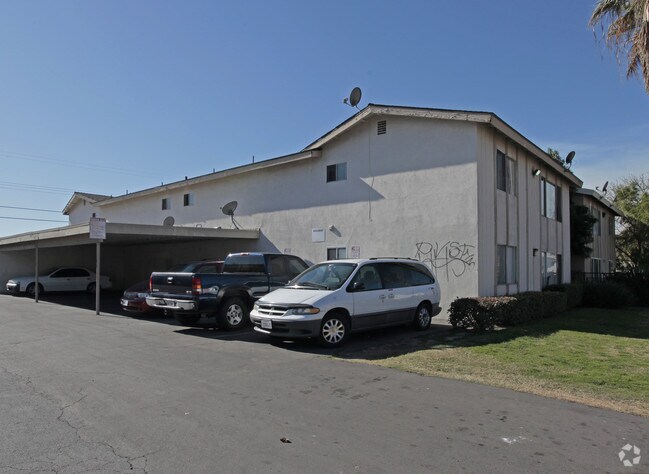 Building Photo - 10862, 10781 Palma Vist...