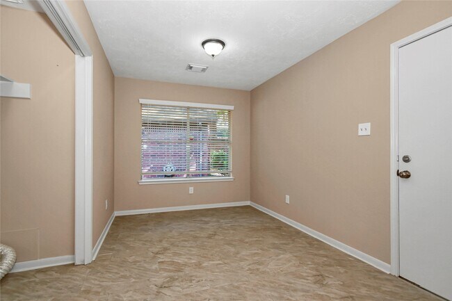 Photo - 8235 Alabaster Dr