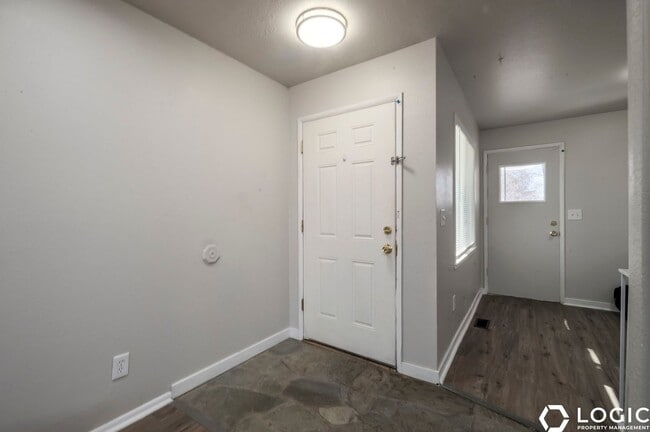 Photo - 7338 Rusty Dr