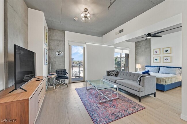 Photo - 353 E Bonneville Ave