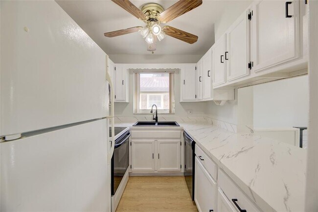 Photo - 8800 NW 30th St Unit 11-4