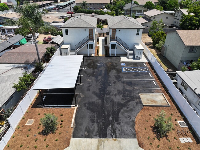 Photo - 630 N Juniper St