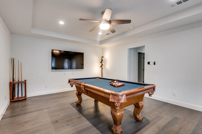 Photo - 4618 Lakepointe Ave