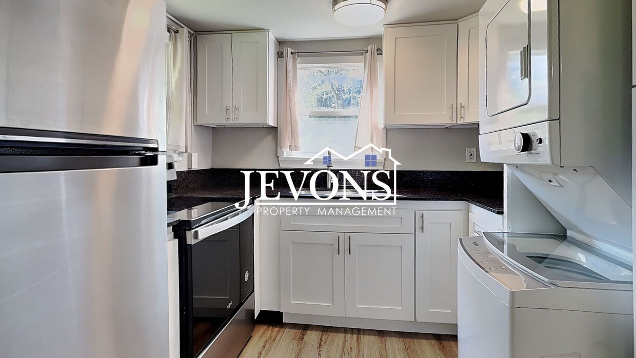 107-109 Sunnyhill Rd W Bremerton, WA 98312 - 107-109 Sunnyhill Rd W Bremerton, WA 98312