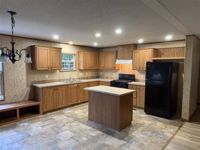 Photo - 116 Avenue E