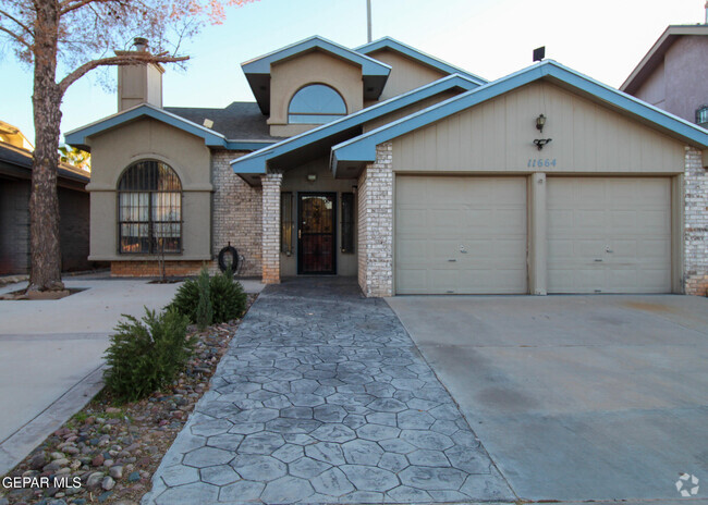 Building Photo - 11664 Clear Lake Cir Rental