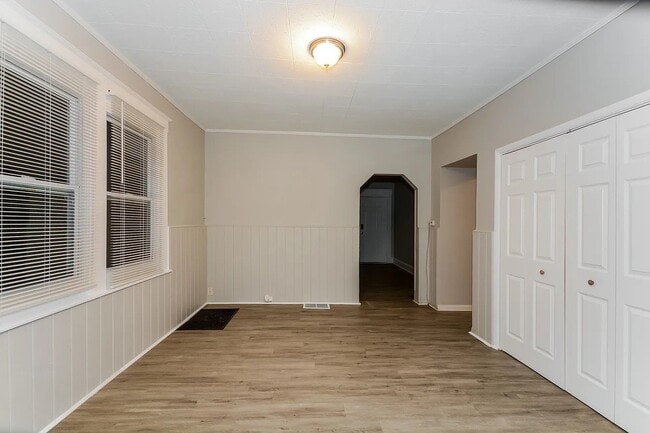 Photo - 1311 Manss Ave