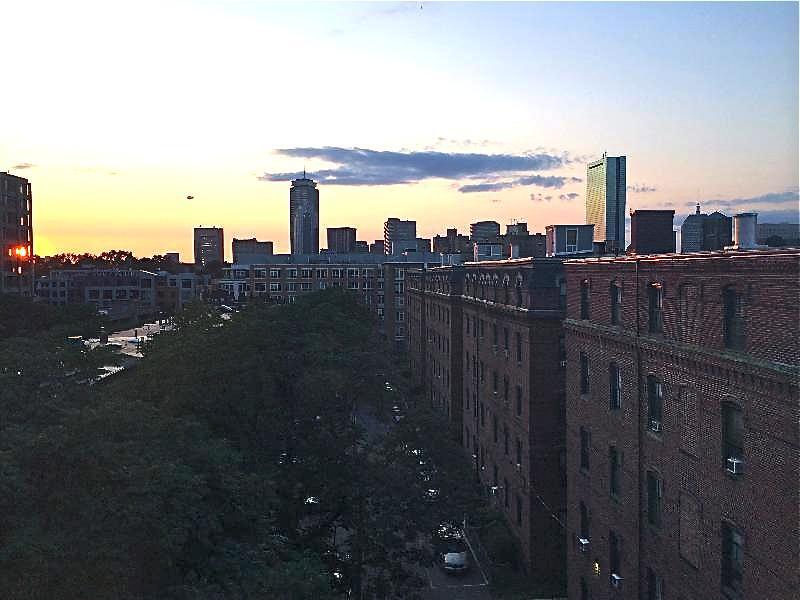 Photo - 601 Albany St Unidad 406