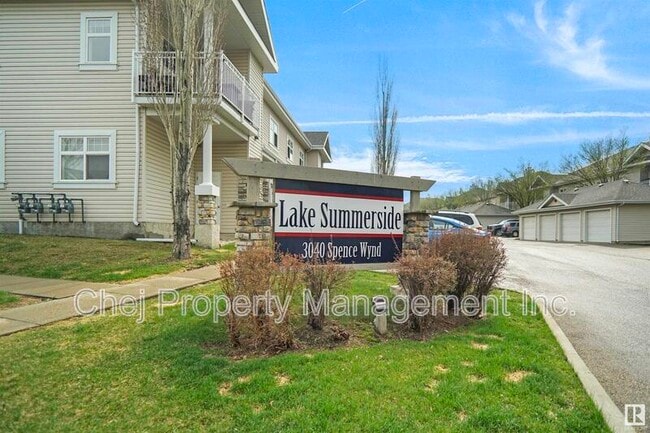 Photo - 3040 Spence Wynd SW