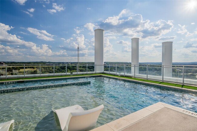 Photo - 222 West Ave Unidad 2505 Rental