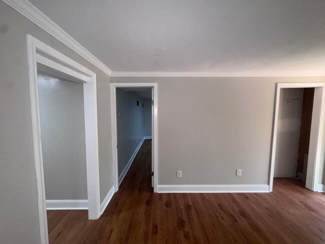 Photo - 308 W 5th St Unit 1