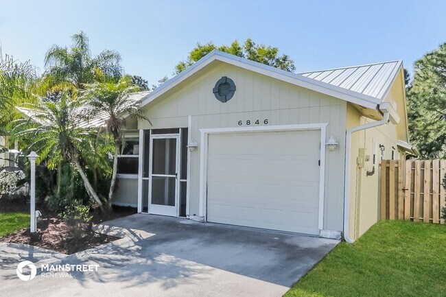 Photo - 6846 SE Raintree Ave