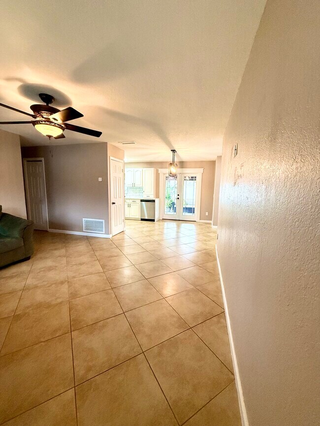 Photo - 4427 Tuna Dr