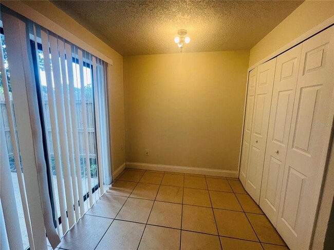 Photo - 1602 BENDING BROOK Way Unidad 27