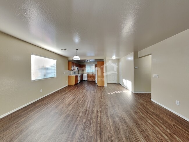 Photo - 3712 W Darrow St