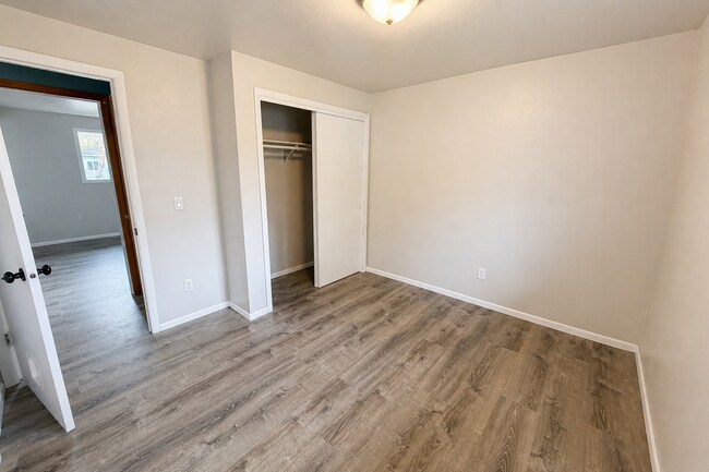 Photo - 1618 E Maple Ave