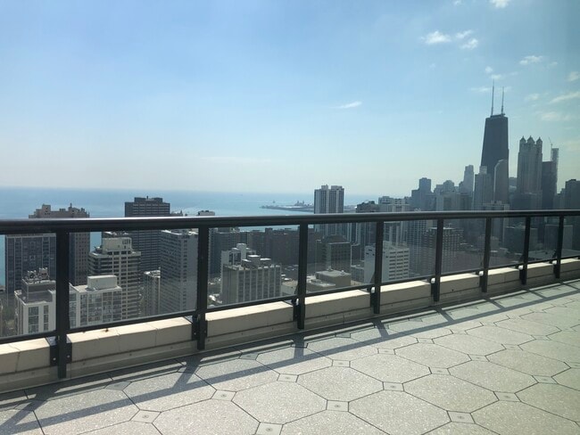 Building Photo - 1560 N Sandburg Ter Unit 3709