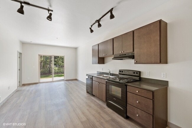 Building Photo - 718 Edgewood Pl Unit 1BR