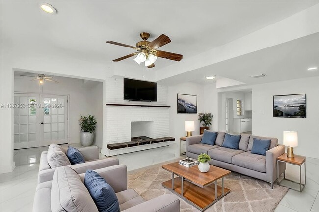 Photo - 4525 SW 112th Pl