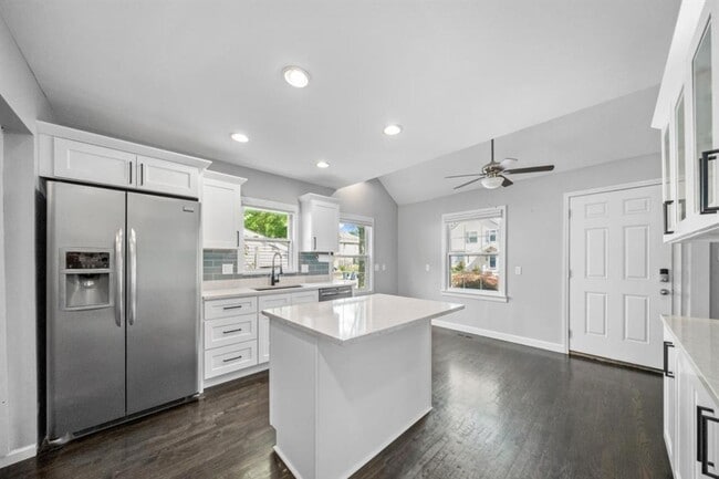Photo - 2420 Harwood Ave
