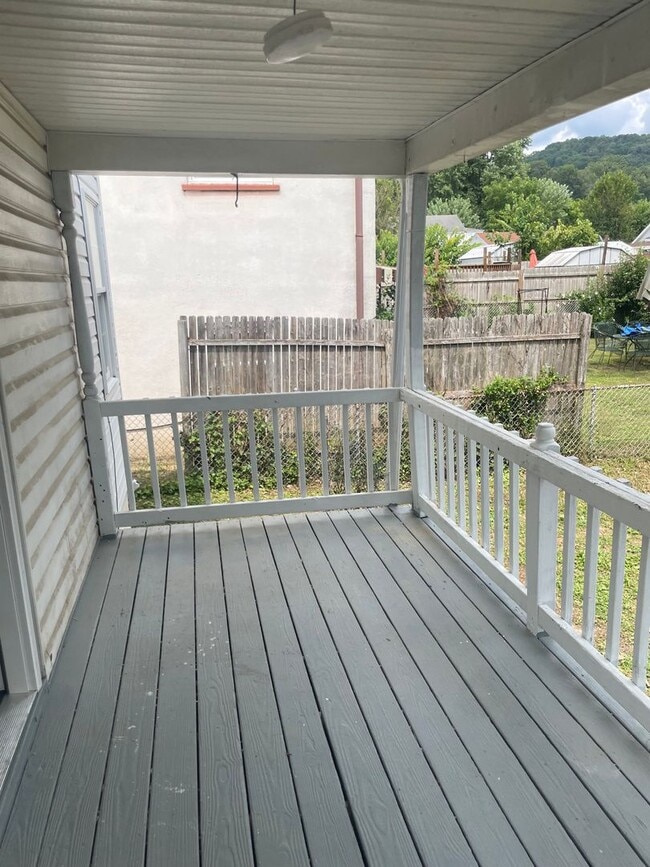 Photo - Four Bedroom Two Bath Home In Dunbar