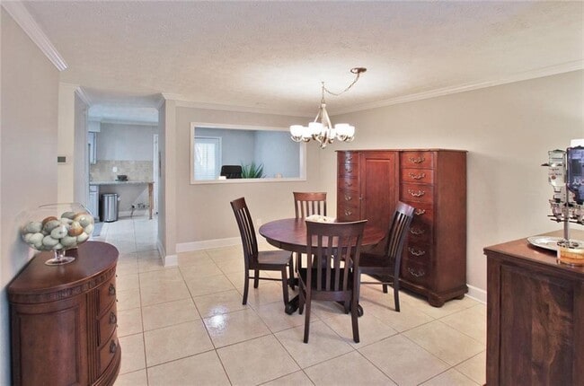 Photo - 1701 Cedar Chase Ln NE