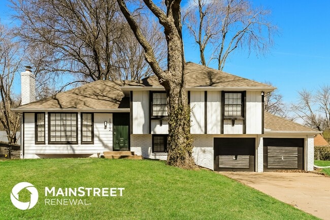 Building Photo - 1212 SE Briarcroft St