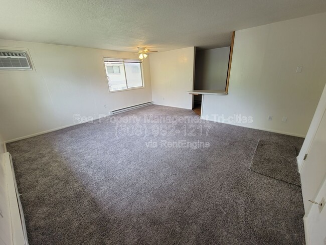 Photo - 1702 W 7th Pl Unidad B