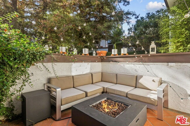 Photo - 17219 Palisades Cir