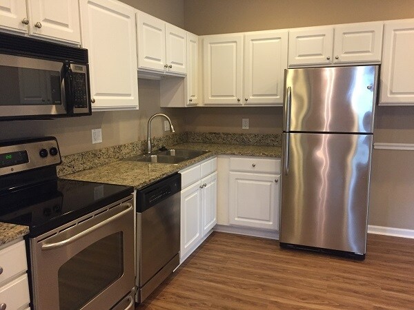 Photo - 9768 Leyland Dr