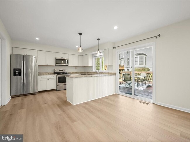 Photo - 8806 Admiral Dr