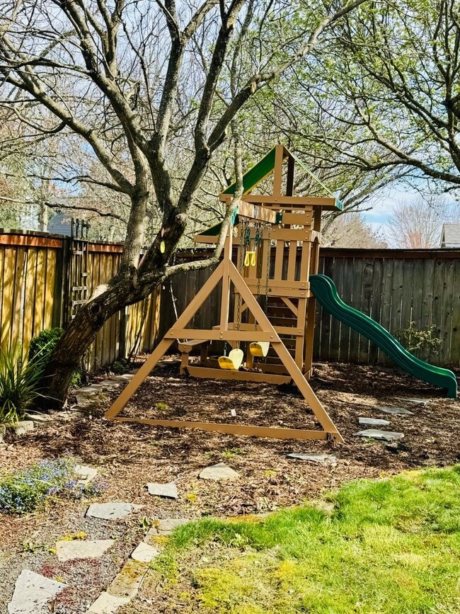 Photo - 3-Bedroom Home with Garden Oasis & Covered Patio – Bethel Neighborhood