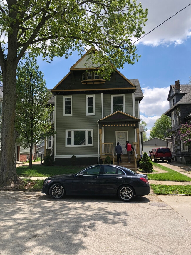 Photo - 507 E Mulberry St